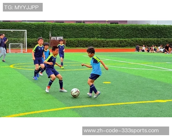 高校足球服的设计与文化探讨如何提升校园足球氛围与团队精神